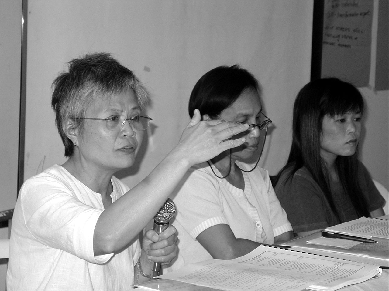 Leny Tolentino speaks of women’s agency and empowerment during the 2007 Regional School on Marriage Migration in Asia held in November at Pagsanjan, Philippines.